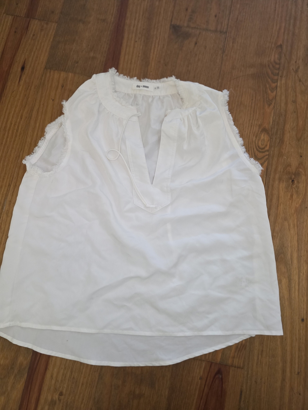 White Sleeveless V-Neck Fringe-Trim Blouse